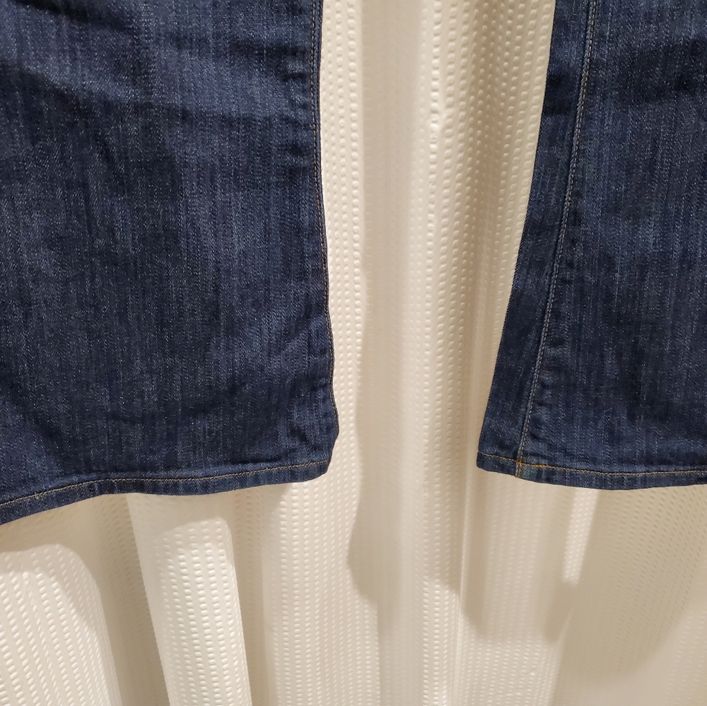 Women's Gap 1969 Jeans Size 32/14 32 Med Dark Wash - Picture 5 of 8